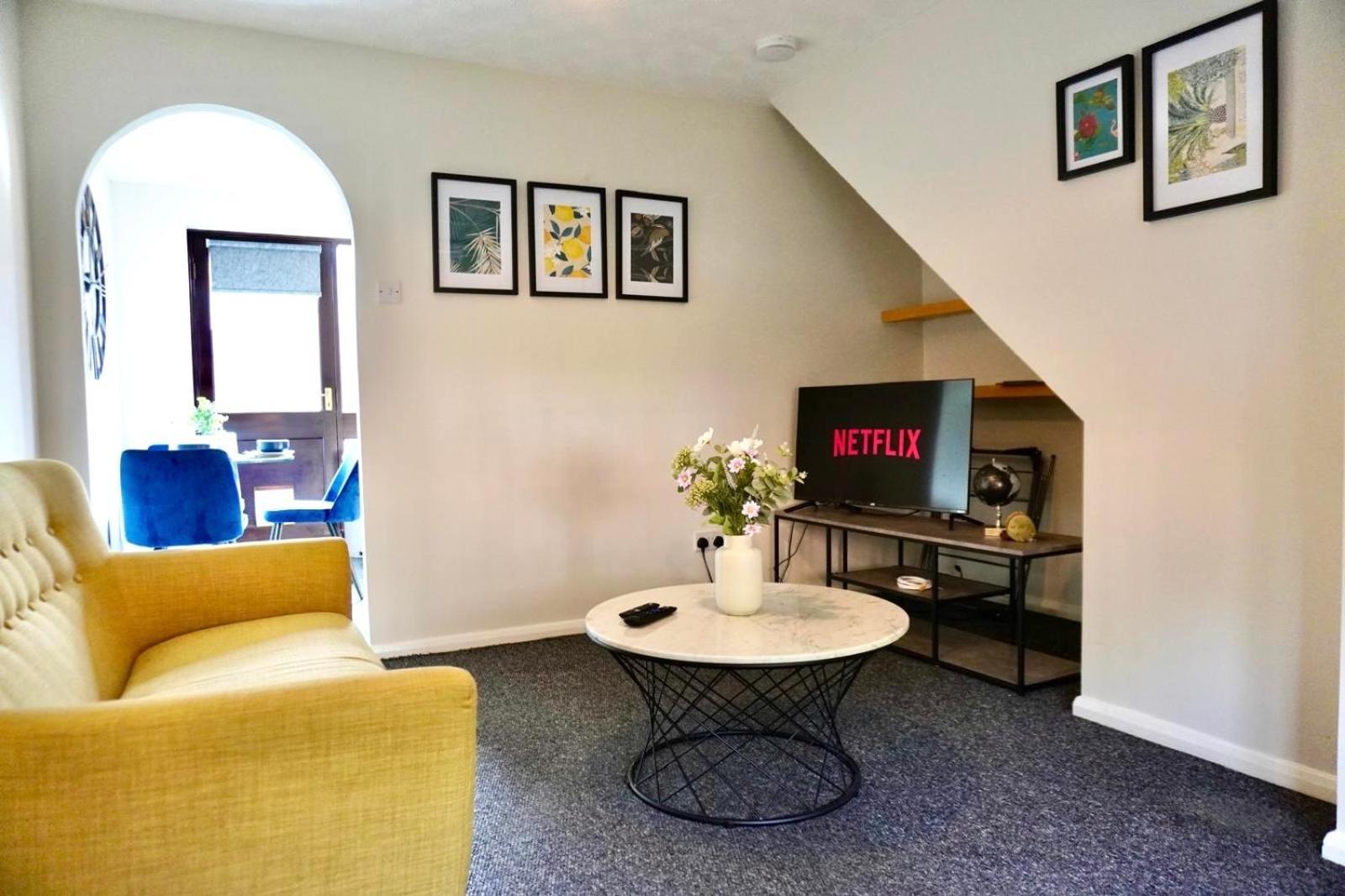 Вилла 2 Bed With Parking And Netflix Ноттингем Экстерьер фото
